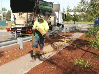 MulchBlowing