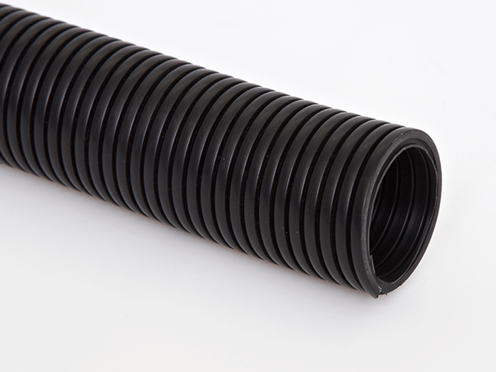 Genesis CHT Hose: Black thermoplastic rubber, crush-resistant, ideal for industrial vacuum applications.